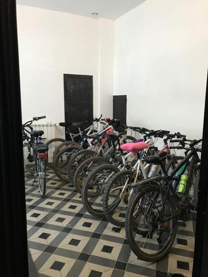 Le Voyageur - Chambres D'Hotes Olonzac Bagian luar foto